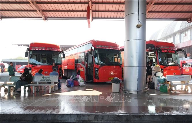 Trên địa bàn tỉnh Lâm Đồng hiện có 359 đơn vị vận tải hành khách đang hoạt động, đáp ứng nhu cầu di chuyển của người dân du khách trong thời gian Sân bay Liên Khương tạm thời đóng cửa 