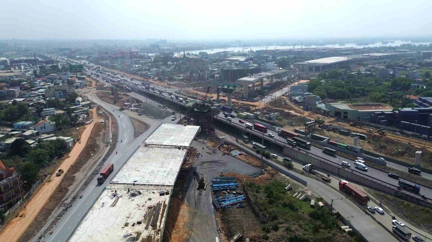 Đoạn trên cao Vành đai 3 TPHCM sắp được nối thông qua nút giao Tân Vạn.