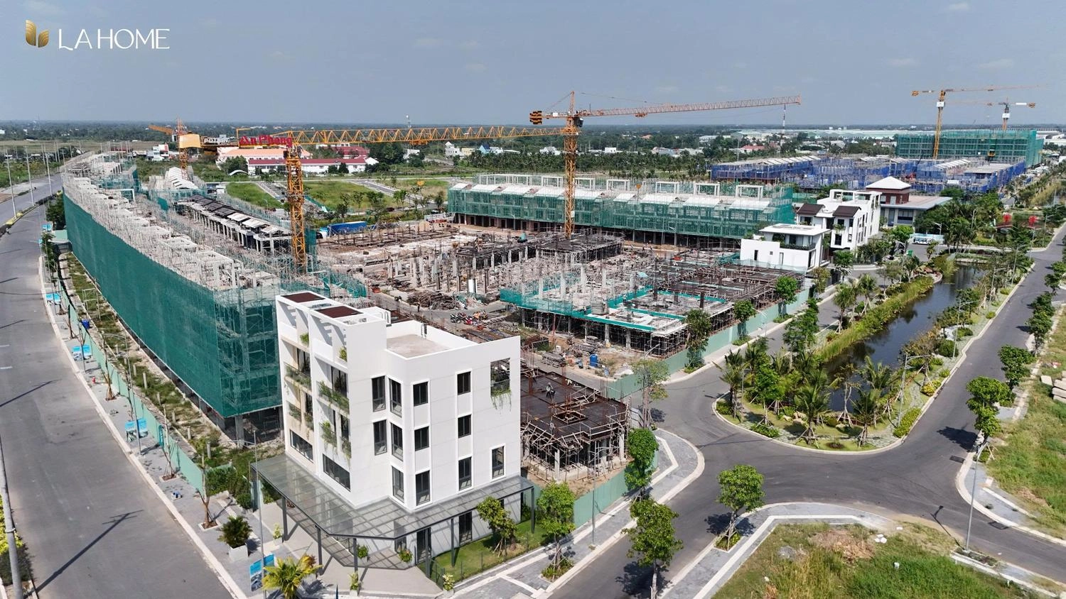 Thị trường bất động sản khu Tây TP.HCM đang ghi nhận sự gia tăng cả về mức độ quan tâm và sự đa dạng về nguồn cung.