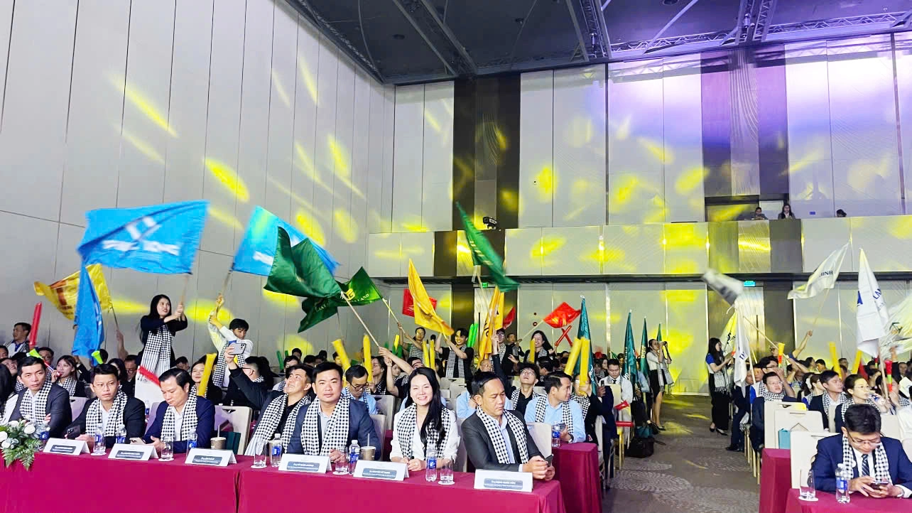 Hơn 1.000 chuyên viên dự lễ ra quân dự án Dragon Eden